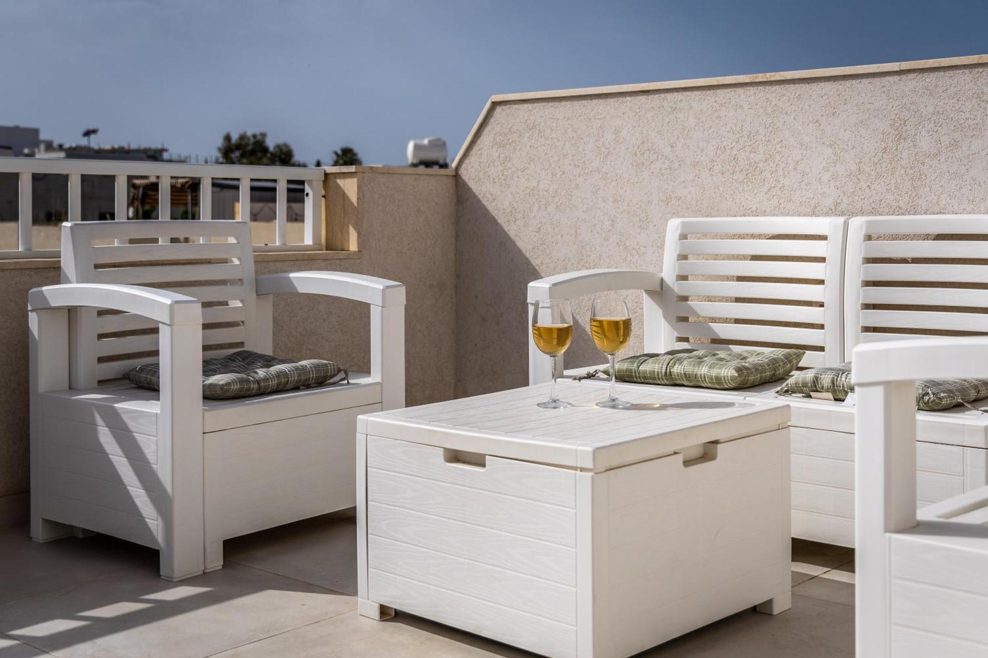 Xemx Sabiha Suite 5 Min Walk From St Julians San Gwann Экстерьер фото